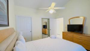 Adorable 1BR condo at Magnolia North