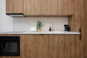 Towarowa Towers Apartment by Solarento