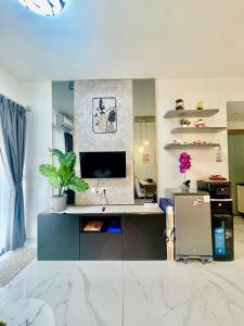 Apartment Sky House BSD - Family 2 BR Near Aeon Mall ICE BSD