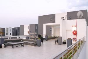 Golden Sunset Skyline View