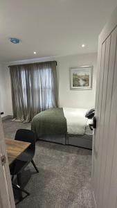 Barnsole Lodge, 5 bed 5 bathrooms 5TVs