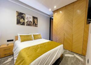 Luxury Modern Studio with Netflix, Kitchen and Free Parking Elite Garden, Marrakesh