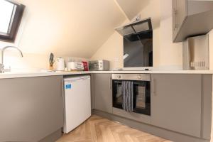 2 BDR Apt At Caledonia Luxe Stays Short Lets & Serviced Accommodation Inverness