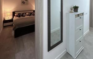 Gorgeous Apartment In Kastel Stari