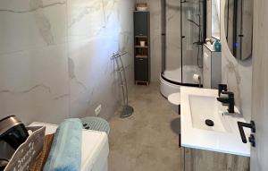 Gorgeous Apartment In Kastel Stari