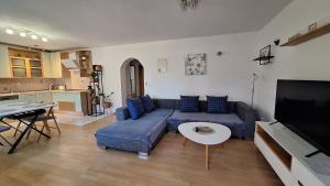 Apartment Garden Residence with private parking