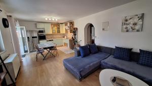 Apartment Garden Residence with private parking