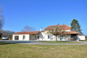 Maisons de vacances Entre Lot et Dordogne maison 10 personnes avec piscine : photos des chambres