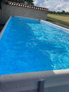Maisons de vacances Entre Lot et Dordogne maison 10 personnes avec piscine : photos des chambres