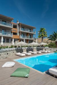 Alysos Luxurious Apartments