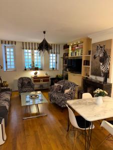 Les Renaudes - 4-Sterne-Hotels in Paris