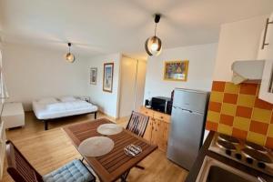Appartements Charming studio of 23 m2 in La Rochelle : photos des chambres