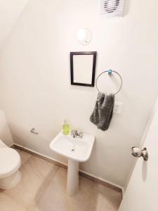 Casa nueva cerca de la playa y puerto industrial de altamira