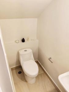 Casa nueva cerca de la playa y puerto industrial de altamira