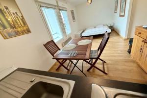 Appartements Charming studio of 23 m2 in La Rochelle : photos des chambres