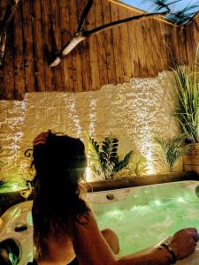 Appartements Les Spas de la mer, Appart&Spa Canopee, 100m de la plage, Love Room : photos des chambres