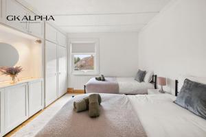 Heartwarming Windsor Cottage with Free Parking that is Perfect for Relaxation