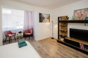 Downtown Escape - Refined & Bright, City Heart