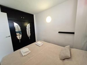 Apartment Sea View in Rincon de Loix- free parking, pool, Wi-Fi, new air conditioning