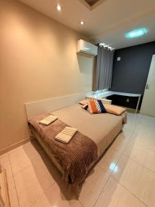 Amplo Apt 4 Quartos a 1 Min da Praia de Copacabana