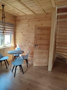 Leśny domek z działką nad Dadajem