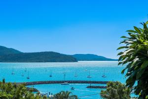 Nautical Views - Airlie Beach