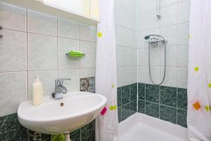 Apartments by the sea Razanj, Rogoznica - 24569