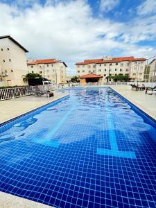 Apartamento 100 metros da praia com piscina