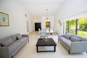 New Bamboo La Tropical