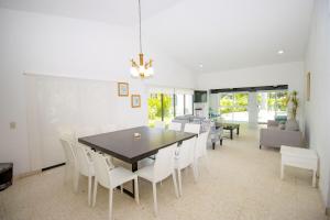 New Bamboo La Tropical