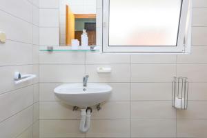 Apartments by the sea Sveti Petar - Biograd - 24702