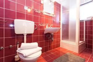 Apartments and rooms with parking space Pakostane, Biograd - 24768