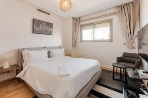 Escape to Luxury: 4 Bedroom Villa on Golf Course