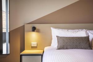 Nightcap at Manhattan Hotel