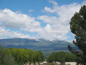Maisons de vacances Holiday Home in Villes-sur-Auzon with Pool, cleaning included : photos des chambres