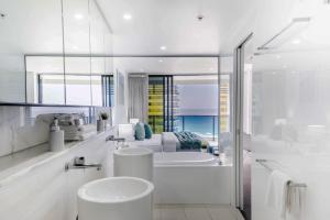 Oracle Tower Broadbeach