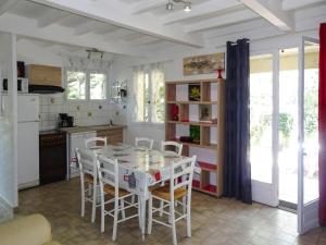 Maisons de vacances House in Vaison near Mont Ventoux, cleaning included : photos des chambres