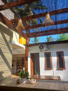 Tiky Nemberala Apartments and Villa