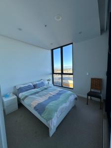 Eastern Suburbs APT near Beach and Shopping mall