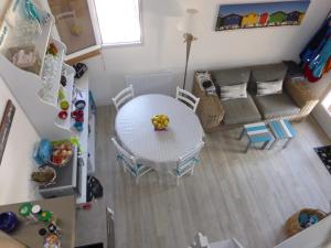 Maison agréable avec terrasse privée, proche plage et commerces - FR-1-705-4