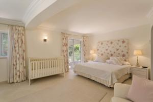 Extravagant Vale Do Lobo Villa 5 Bedrooms Villa Bispo Deluxe Great Pool Area Short Drive To Centre