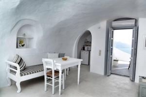 Gorgeous Santorini Villa 1 Bedroom Villa Felicitous Private Hot Tub