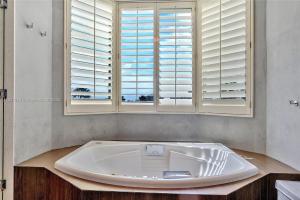 High-Rise Haven by the Sea