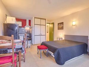 Appartements T1 Bis renove a Barbotan avec balcon et parking - FR-1-841-22 : photos des chambres