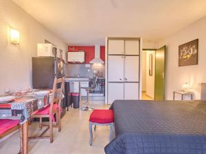 Studio moderne pour 2 pers avec Wifi et animaux admis - FR-1-841-22