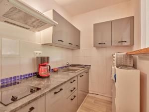 Appartement T2 50m² au centre, Wifi et parking extérieur - FR-1-841-49