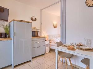 Appartements Appartement lumineux T1 bis, 2 pers, parking, Barbotan - FR-1-841-30 : photos des chambres