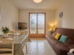 Spacieux T2 avec balcon, parking et wifi à Barbotan - FR-1-841-45 - 2hvězdičkové hotely ve městě Barbotan-les-Thermes