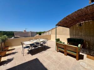 Appartements Charming house in the village center of Venasque : photos des chambres