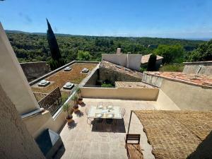 Appartements Charming house in the village center of Venasque : photos des chambres